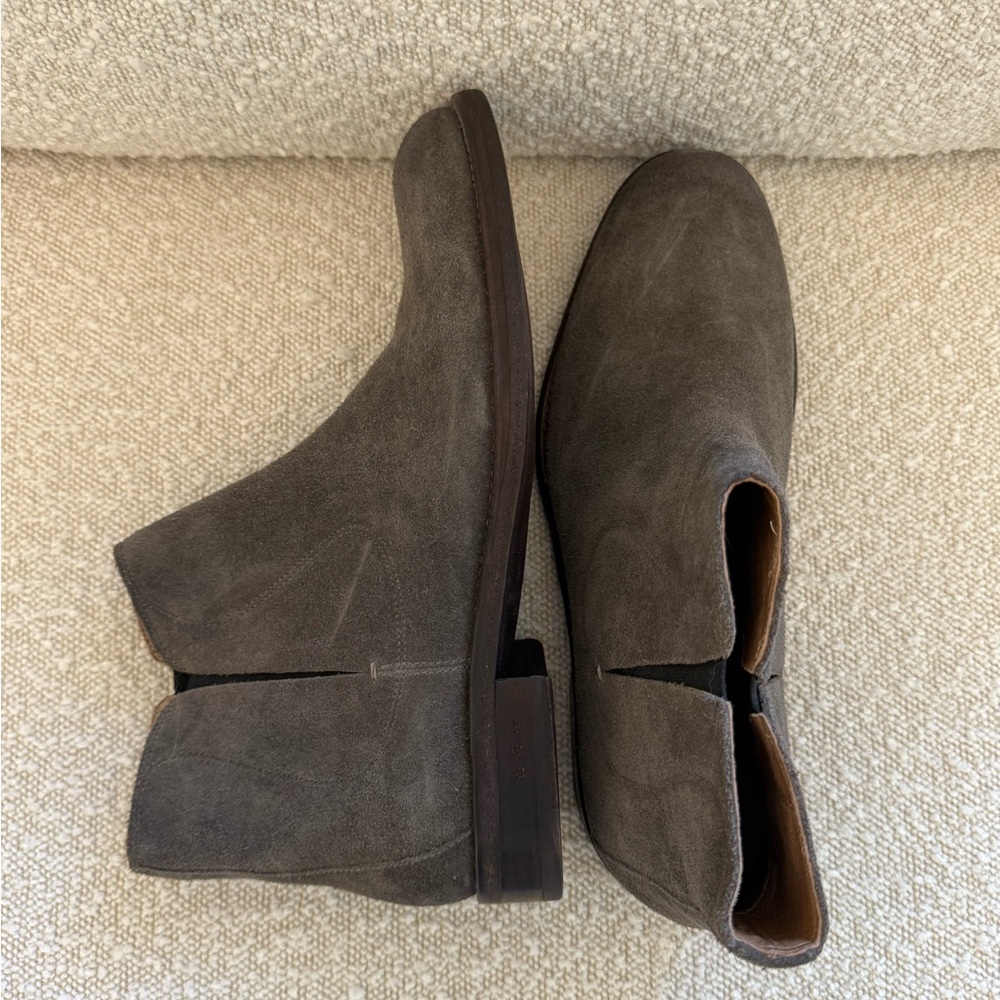 Men's grey Suede Boots